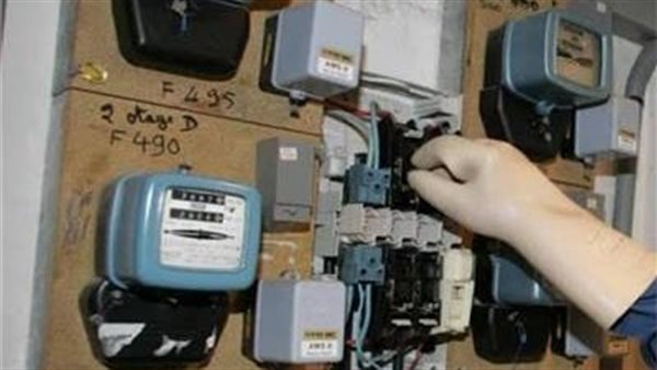 تحرير 8 آلاف قضية سرقة كهرباء خلال حملات على المحال والعقارات بالمحافظات تحرير 8 آلاف قضية سرقة كهرباء خلال حملات على المحال والعقارات بالمحافظات
