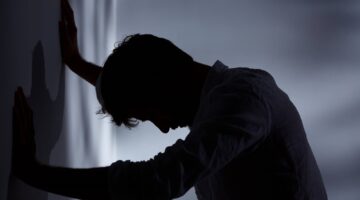 تحذير.. السهر يرتبط بارتفاع خطر الإصابة بالاكتئاب