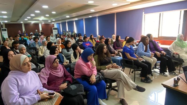 كلية الأعمال بالإسكندرية تطلق أول أسبوع مهني للطلاب كلية الأعمال بالإسكندرية تطلق أول أسبوع مهني للطلاب