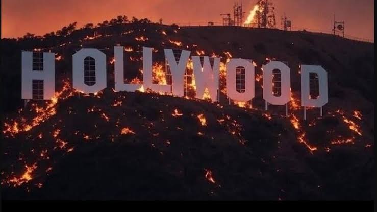ترامب يفرض رسومًا جمركية بنسبة 100٪ على الأفلام المنتجة بالخارج ترامب يفرض رسومًا جمركية بنسبة 100٪ على الأفلام المنتجة بالخارج