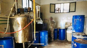 الجيش يدهم معملاً لتصنيع الكبتاغون في هذه المنطقة