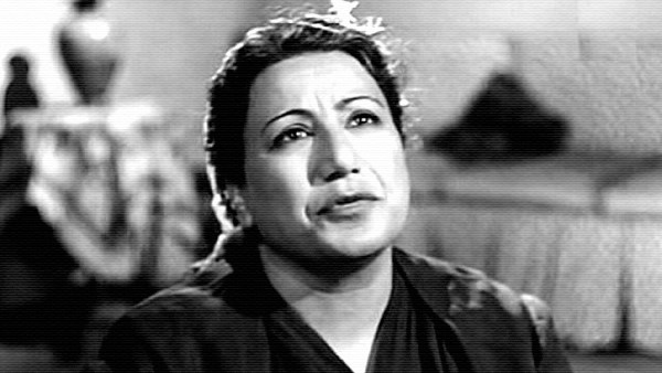 ذكرى ميلاد فردوس محمد.. قصة زواج وإنجاب أشهر أم فى السينما المصرية ذكرى ميلاد فردوس محمد.. قصة زواج وإنجاب أشهر أم فى السينما المصرية