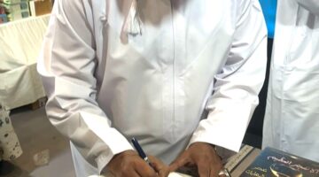 إصداراتٌ تتنوع بين السرد والتأريخ في مسيرة الكاتب العُماني سالم البحري