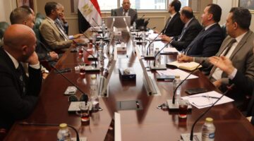 تشغيل قاعدة بيانات الشحن الموحد لـ 18,4 مليون مشترك بعدادات الكهرباء..تفاصيل