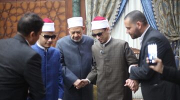 شيخ الأزهر عن والدة الطالب محمد حسن: أم مثالية قدمت أنموذجًا في التضحية والتفاني