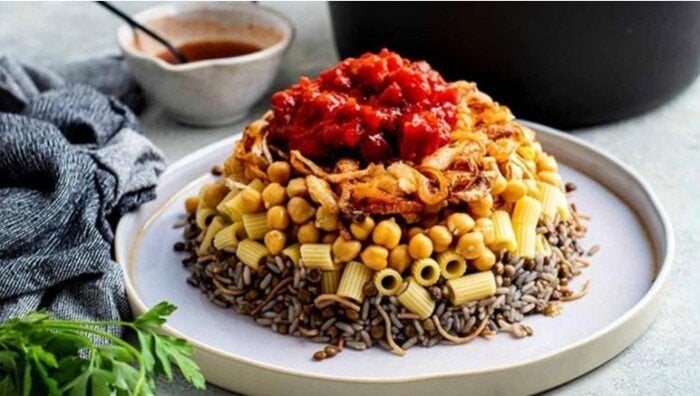 بخطوات سهلة وبسيطة.. طريقة عمل الكشري المصري بخطوات سهلة وبسيطة.. طريقة عمل الكشري المصري