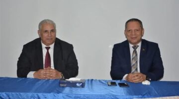 رئيس جامعة دمياط يفتتح دورة "الإدارة الجامعية والقيادة" بمركز البرامج الإثرائية