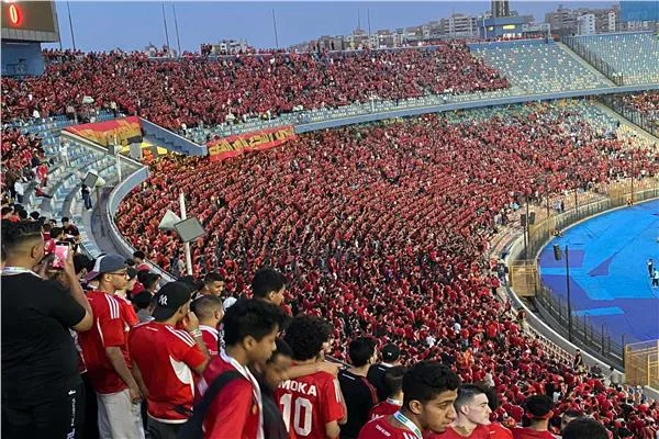 المصري ينتظر قرار رابطة الأندية ضد جماهير الأهلي بعد الهتاف ضده المصري ينتظر قرار رابطة الأندية ضد جماهير الأهلي بعد الهتاف ضده
