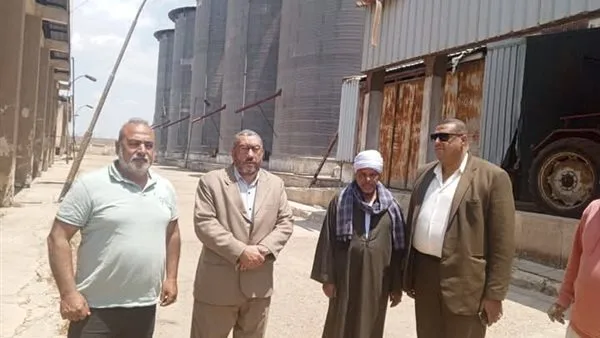 وكيل وزارة الزراعة بدمياط يتفقد توريد القمح وكيل وزارة الزراعة بدمياط يتفقد توريد القمح