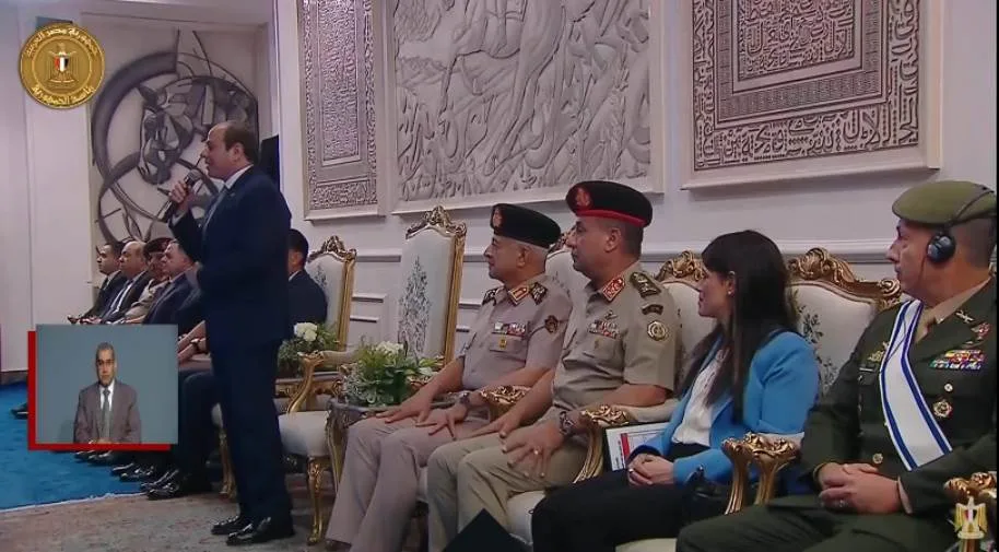 الرئيس السيسي يعلن افتتاح بطولة العالم العسكرية للفروسية الرئيس السيسي يعلن افتتاح بطولة العالم العسكرية للفروسية