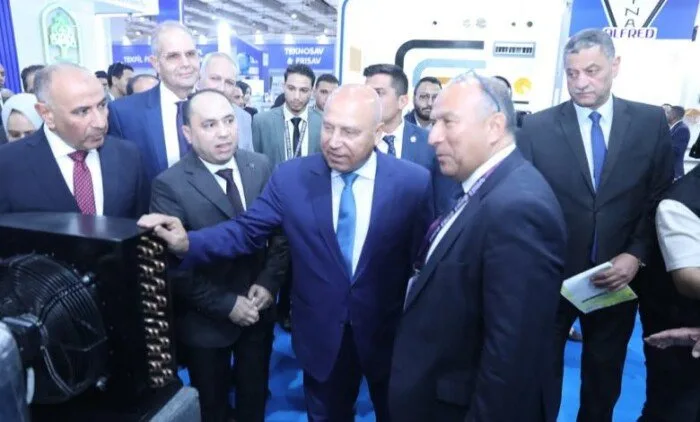 كامل الوزير يفتتح المعرض والمؤتمر الدولي التاسع للتبريد والتكييف وتدفئة الهواء كامل الوزير يفتتح المعرض والمؤتمر الدولي التاسع للتبريد والتكييف وتدفئة الهواء