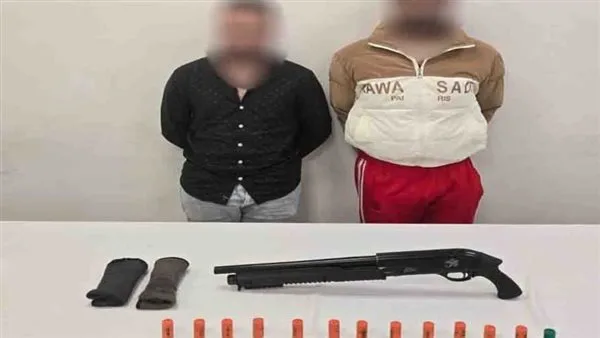 ضبط شخصين لإطلاقهما أعيرة نارية على سيارة صاحب معرض بمدينة نصر ضبط شخصين لإطلاقهما أعيرة نارية على سيارة صاحب معرض بمدينة نصر