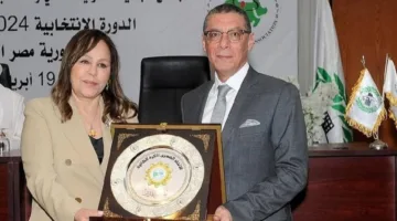 الاتحاد الإفريقي للكرة الطائرة يختار ياسر قمر مستشارًا لمجلس الادارة