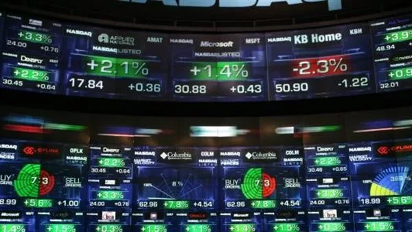الأسهم الأمريكية تفقد "الزخم" بعد انحسار "هوس" الذكاء الاصطناعي الأسهم الأمريكية تفقد "الزخم" بعد انحسار "هوس" الذكاء الاصطناعي