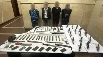 ضبط 4 عناصر إجرامية لإتجارهم في الأسلحة النارية خلال مداهمة أمنية بالبحيرة