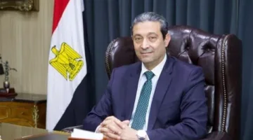 محافظ دمياط يرأس جلسة المجلس التنفيذى ويهنئ الاهالى بمناسبة الاحتفال بالعيد القومى