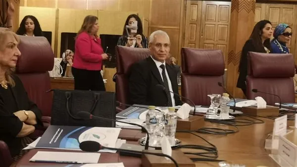 رئيس جامعة المنيا يشارك في مبادرة بداية جديدة "لضمان جودة التعليم "برحاب جامعة الدول العربية رئيس جامعة المنيا يشارك في مبادرة بداية جديدة "لضمان جودة التعليم "برحاب جامعة الدول العربية