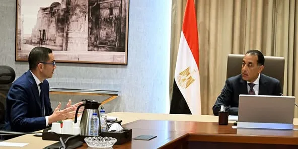 رئيس الوزراء يتابع تنفيذ التكليفات الرئاسية لتحسين مناخ الاستثمار رئيس الوزراء يتابع تنفيذ التكليفات الرئاسية لتحسين مناخ الاستثمار