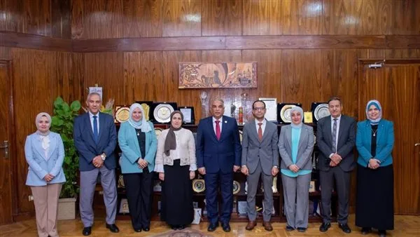 رئيس جامعة طنطا يستقبل فرق الاعتماد المؤسسي والبرامجي لكلية الحاسبات والمعلومات رئيس جامعة طنطا يستقبل فرق الاعتماد المؤسسي والبرامجي لكلية الحاسبات والمعلومات