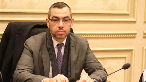 هل تستفيد مصر من الحرب التجارية بين الصين وأمريكا؟ خبير اقتصادي يُجيب هل تستفيد مصر من الحرب التجارية بين الصين وأمريكا؟ خبير اقتصادي يُجيب