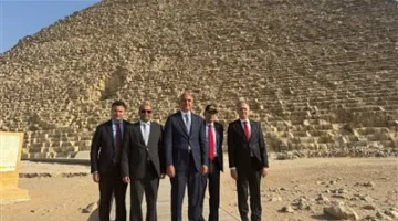 وزير السياحة التركي يزور منطقة أهرامات الجيزة.. ويشيد بتاريخ المنطقة وعراقة الحضارة المصرية القديمة