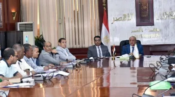 بالصور.. محافظ الأقصر يوجه بالاستعداد لانطلاق الموجة 26 لإزالة التعديات