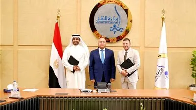 كامل الوزير يشهد توقيع عقد ترخيص شركة جرين فالي لخدمات السيارات الكهربائية كامل الوزير يشهد توقيع عقد ترخيص شركة جرين فالي لخدمات السيارات الكهربائية