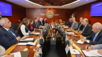 اجتماع تنسيقي بين الرقابة المالية والتنمية المحلية لبحث آليات الاستفادة من الخدمات المالية غير المصرفية في المحافظات