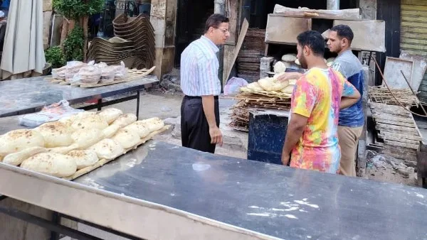 محافظ المنيا: حزمة تيسيرات جديدة للراغبين فى ترخيص محالهم التجارية ولا تهاون مع المخالفين محافظ المنيا: حزمة تيسيرات جديدة للراغبين فى ترخيص محالهم التجارية ولا تهاون مع المخالفين