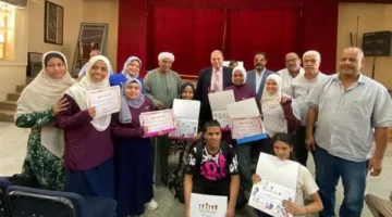 مدير تعليم قنا يكرم الطلاب الفائزون فى مسابقة «الطفل الموهوب»