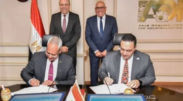 الحفني ورئيس الهيئة العربية للتصنيع يشهدا توقيع بروتوكول تعاون بين أكاديمية علوم الطيران المدني ومصنع الإلكترونيات