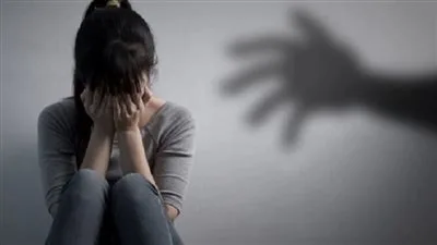 ربة منزل تتهم شقيق زوجها بالتحرش بابنتها في الفيوم ربة منزل تتهم شقيق زوجها بالتحرش بابنتها في الفيوم