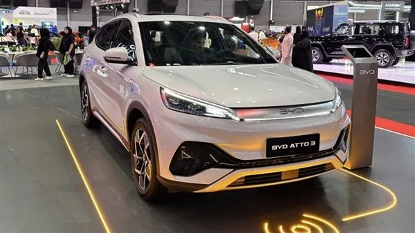 «بي واي دي» تخطط لبيع نصف سياراتها خارج الصين في 2030 «بي واي دي» تخطط لبيع نصف سياراتها خارج الصين في 2030