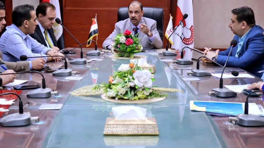 محافظ سوهاج يبحث تطبيق الهوية البصرية على الكوبري الجديد بالكورنيش الغربي وتحويله إلى ممشى سياحي محافظ سوهاج يبحث تطبيق الهوية البصرية على الكوبري الجديد بالكورنيش الغربي وتحويله إلى ممشى سياحي