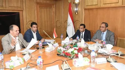 محافظ قنا يلتقي نواب البرلمان لبحث ملفات التنمية وتعزيز التعاون المشترك محافظ قنا يلتقي نواب البرلمان لبحث ملفات التنمية وتعزيز التعاون المشترك