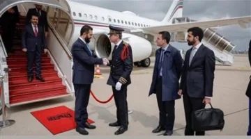 رسائل سياسية أم بروتوكول|سجادة حمراء قصيرة خلال استقبال الشرع في فرنسا تثير الجدل.. ما القصة؟