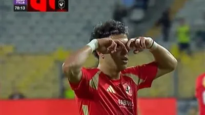 الدوري المصري الممتاز: إمام عاشور يسجل الهدف الرابع للأهلي والمصري البورسعيدي يرد سريعا بالهدف الثاني برأسية فخر الدين بن يوسف الدوري المصري الممتاز: إمام عاشور يسجل الهدف الرابع للأهلي والمصري البورسعيدي يرد سريعا بالهدف الثاني برأسية فخر الدين بن يوسف