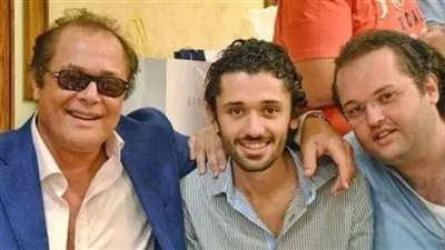 “تدّعي أنها زوجته الراحلة”.. أبناء محمود عبد العزيز يقدمون بلاغًا جديدًا ضد بوسي شلبي “تدّعي أنها زوجته الراحلة”.. أبناء محمود عبد العزيز يقدمون بلاغًا جديدًا ضد بوسي شلبي
