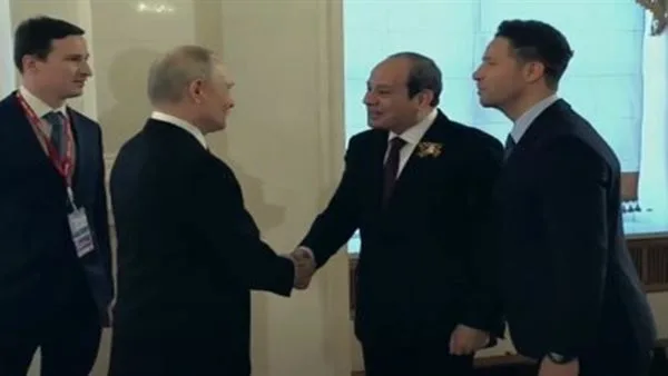 بوتين يستقبل السيسي على هامش حفل عشاء بالكرملين في احتفالات عيد النصر بوتين يستقبل السيسي على هامش حفل عشاء بالكرملين في احتفالات عيد النصر