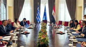 وزيرة التخطيط تعقد جلسة مباحثات مع وزير التنمية اليوناني لتعزيز العلاقات الاقتصادية بين البلدين