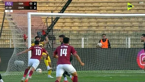 الزمالك يواصل نزيف النقاط..سقط أمام سيراميكا كليوباترا فى الوقت القاتل الزمالك يواصل نزيف النقاط..سقط أمام سيراميكا كليوباترا فى الوقت القاتل