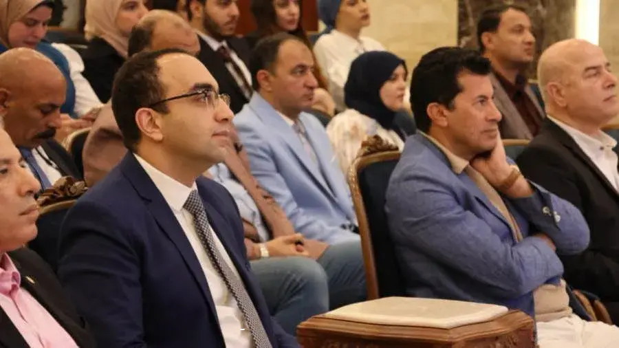 وزير الشباب والرياضة ونائب محافظ الإسماعيلية يشهدان ختام القمة المصرية – الأوروبية للقيادات الشبابية الإعلامية وزير الشباب والرياضة ونائب محافظ الإسماعيلية يشهدان ختام القمة المصرية – الأوروبية للقيادات الشبابية الإعلامية