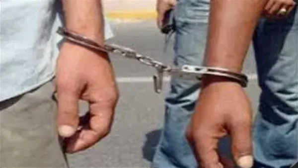 ضبط شخصين أنهيا حياة سوداني خلال مشاجرة بينهم بالجيزة ضبط شخصين أنهيا حياة سوداني خلال مشاجرة بينهم بالجيزة