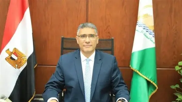 محافظ الجيزة ينعي سائقا بهيئة النظافة توفي أثناء عمله محافظ الجيزة ينعي سائقا بهيئة النظافة توفي أثناء عمله