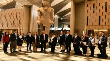 المتحف المصري الكبير يستقبل رئيس جمهورية جزر القمر ووزيرة التعليم والثقافة اليابانية