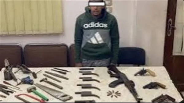 ضبط شخص لإدارته ورشة لتصنيع الأسلحة النارية والاتجار فيها ببدر ضبط شخص لإدارته ورشة لتصنيع الأسلحة النارية والاتجار فيها ببدر