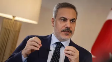 وزير الخارجية التركي يتحدث عن محاولة اغتياله بتسميمه بالزرنيخ.