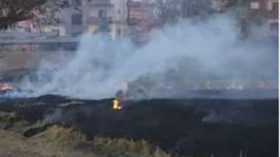 اسلاك الضغط العالي.. استمرار الحرائق لليوم الثاني بكفر الشيخ اسلاك الضغط العالي.. استمرار الحرائق لليوم الثاني بكفر الشيخ