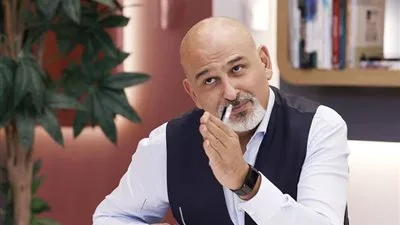 جمال سليمان: نظام الأسد خيرني بين ابني وبلدي.. وشطب سلاف فواخرجي جريمة فنية جمال سليمان: نظام الأسد خيرني بين ابني وبلدي.. وشطب سلاف فواخرجي جريمة فنية