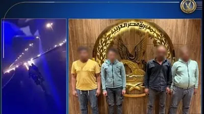 خلاف على تحميل الركاب ينتهي بمطاردة وتكسير زجاج "ميني باص" في السلام خلاف على تحميل الركاب ينتهي بمطاردة وتكسير زجاج "ميني باص" في السلام
